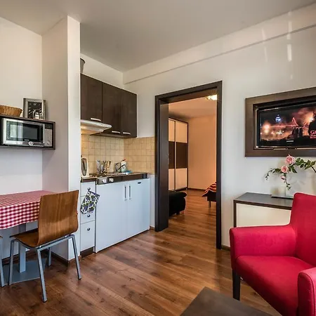 Apartament Lukas 252 *